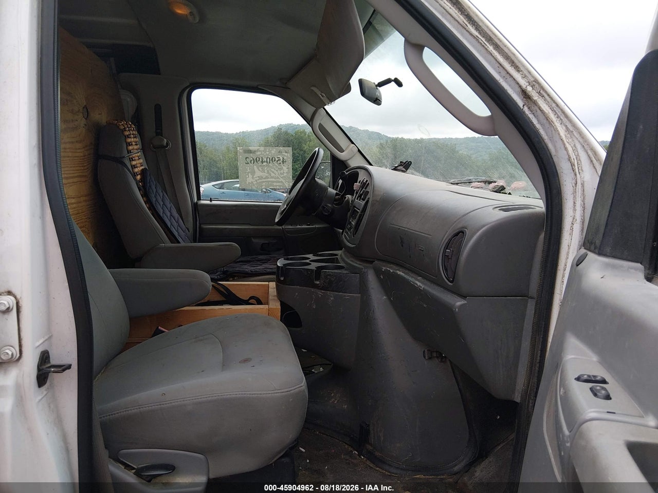 2008 FORD E-250 COMMERCIAL · 5/11