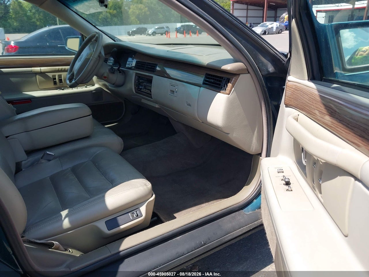 1995 CADILLAC DEVILLE · 5/11