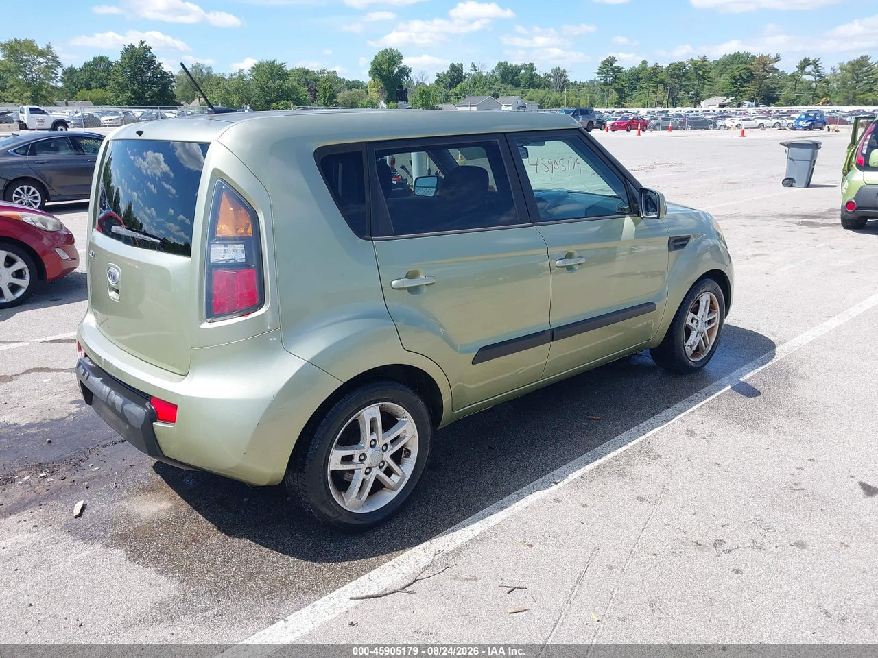 2011 KIA SOUL + · 4/11