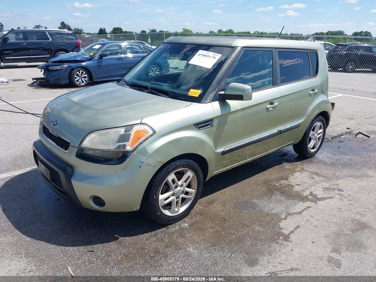 2011 KIA SOUL + · 2/11