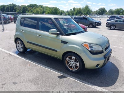 KNDJT2A27B7****** · 2011 KIA SOUL +
