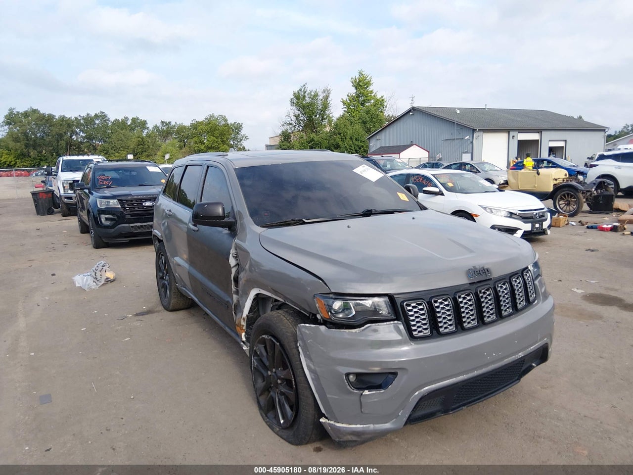 1C4RJFAG3KC****** · 2019 JEEP GRAND CHEROKEE ALTITUDE 4X4