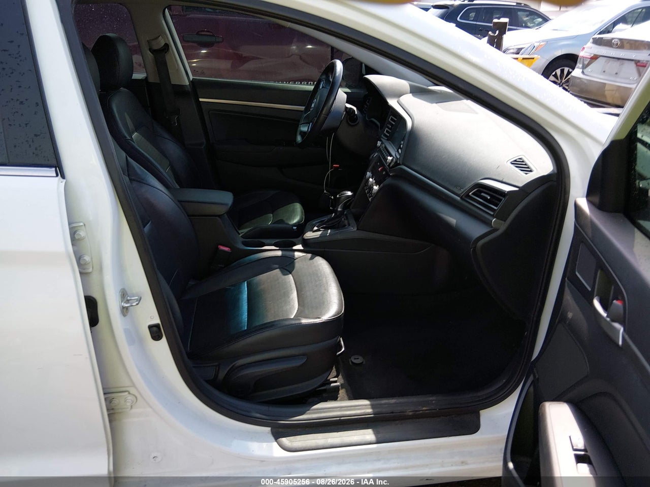 2020 HYUNDAI ELANTRA LIMITED · 5/11