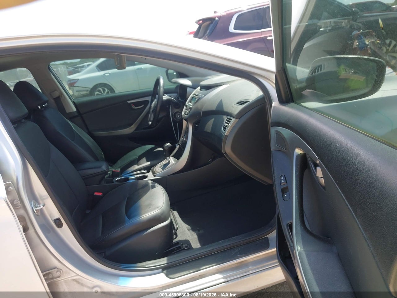 2013 HYUNDAI ELANTRA LIMITED · 5/11