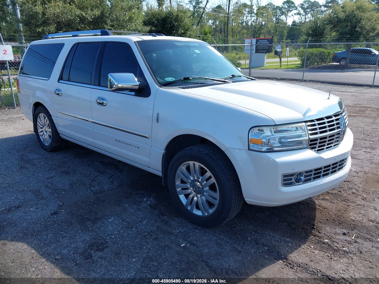 5LMJJ3H53EE****** · 2014 LINCOLN NAVIGATOR L