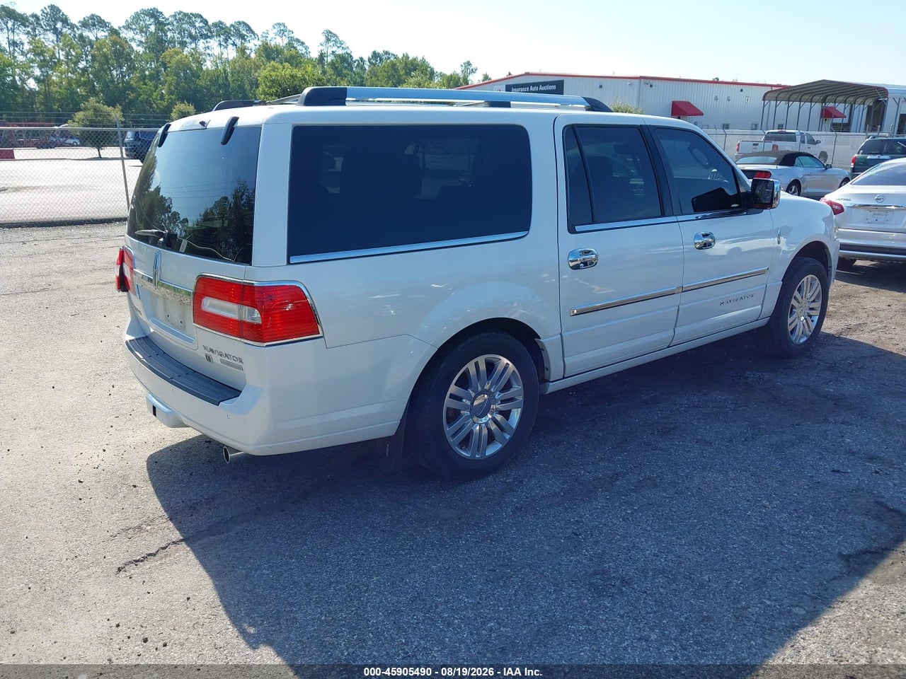 2014 LINCOLN NAVIGATOR L · 4/10