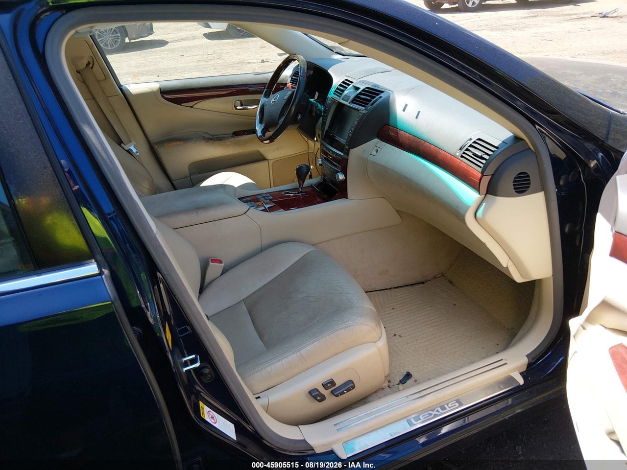 2010 LEXUS LS 460 · 5/11