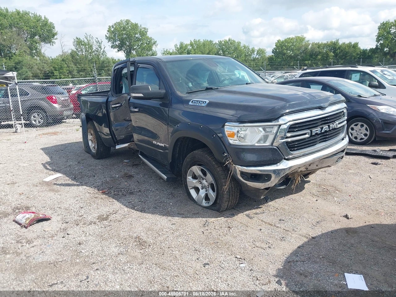 1C6SRFBT6KN****** · 2019 RAM 1500 BIG HORN/LONE STAR  4X4 6'4 BOX