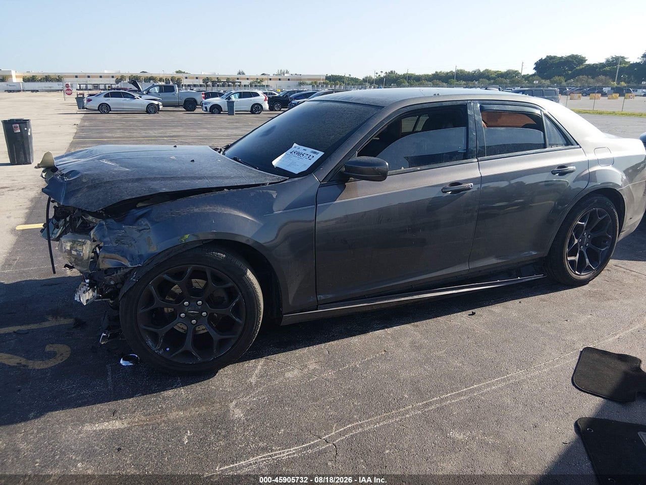 2020 CHRYSLER 300 300S · 2/10
