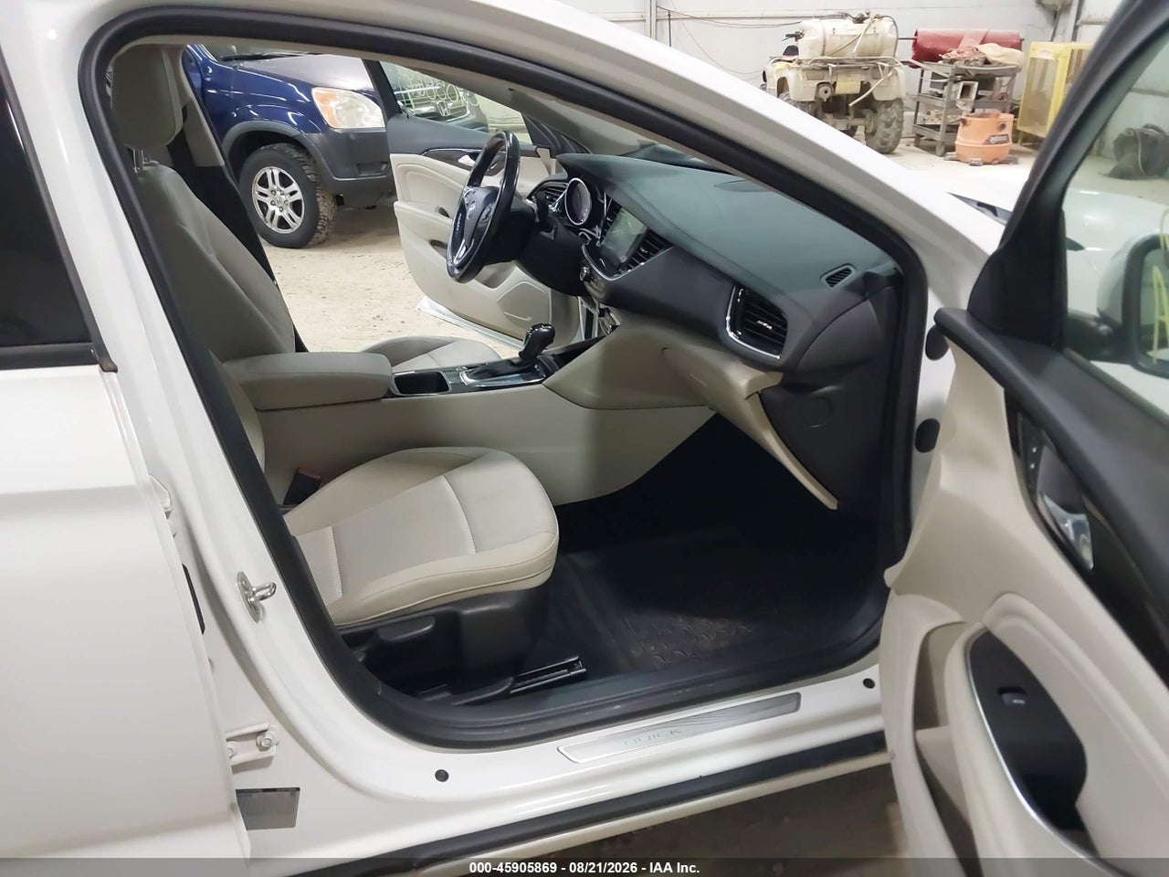2018 BUICK REGAL SPORTBACK PREFERRED II · 5/11