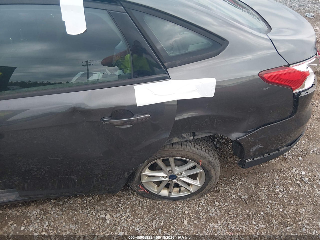 2016 FORD FOCUS SE · 6/11