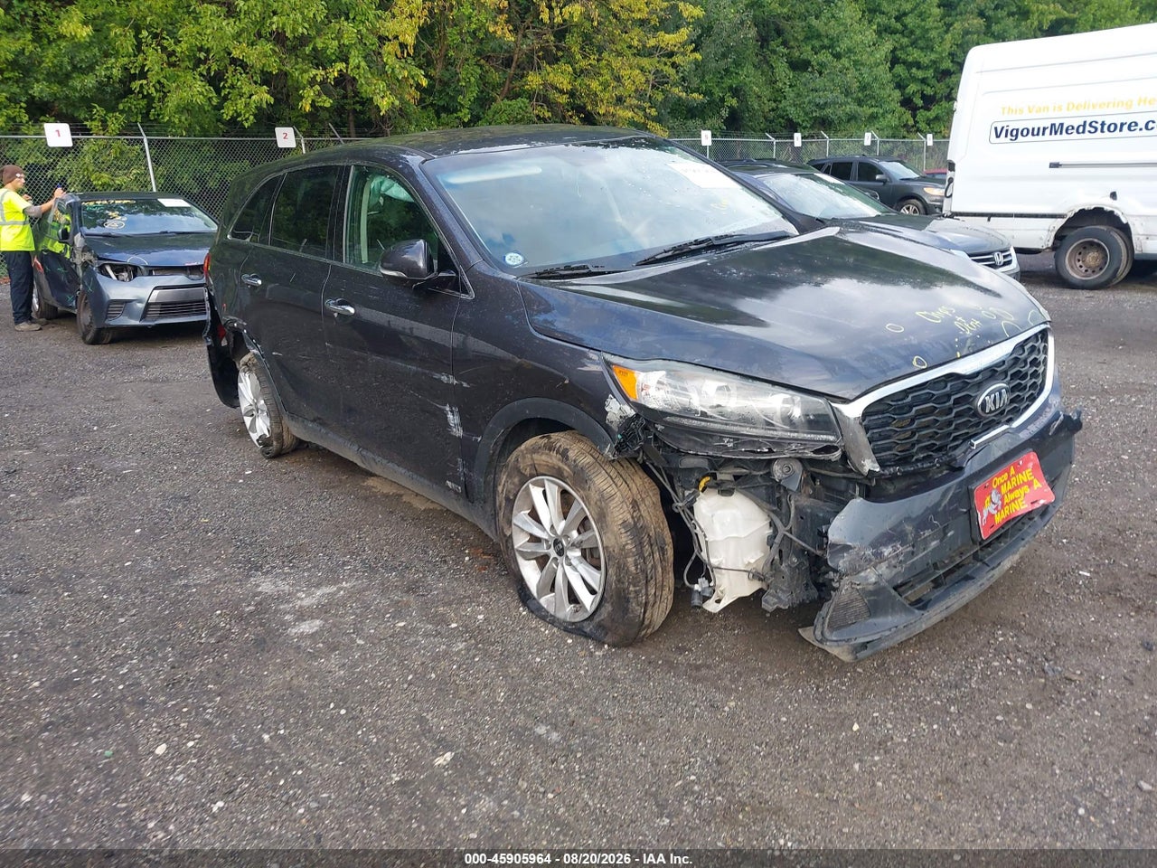 5XYPGDA54KG****** · 2019 KIA SORENTO 3.3L LX