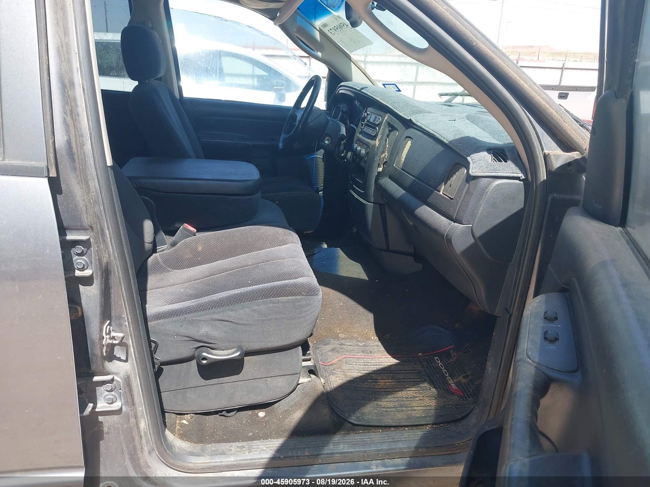 2002 DODGE RAM 1500 ST · 5/11