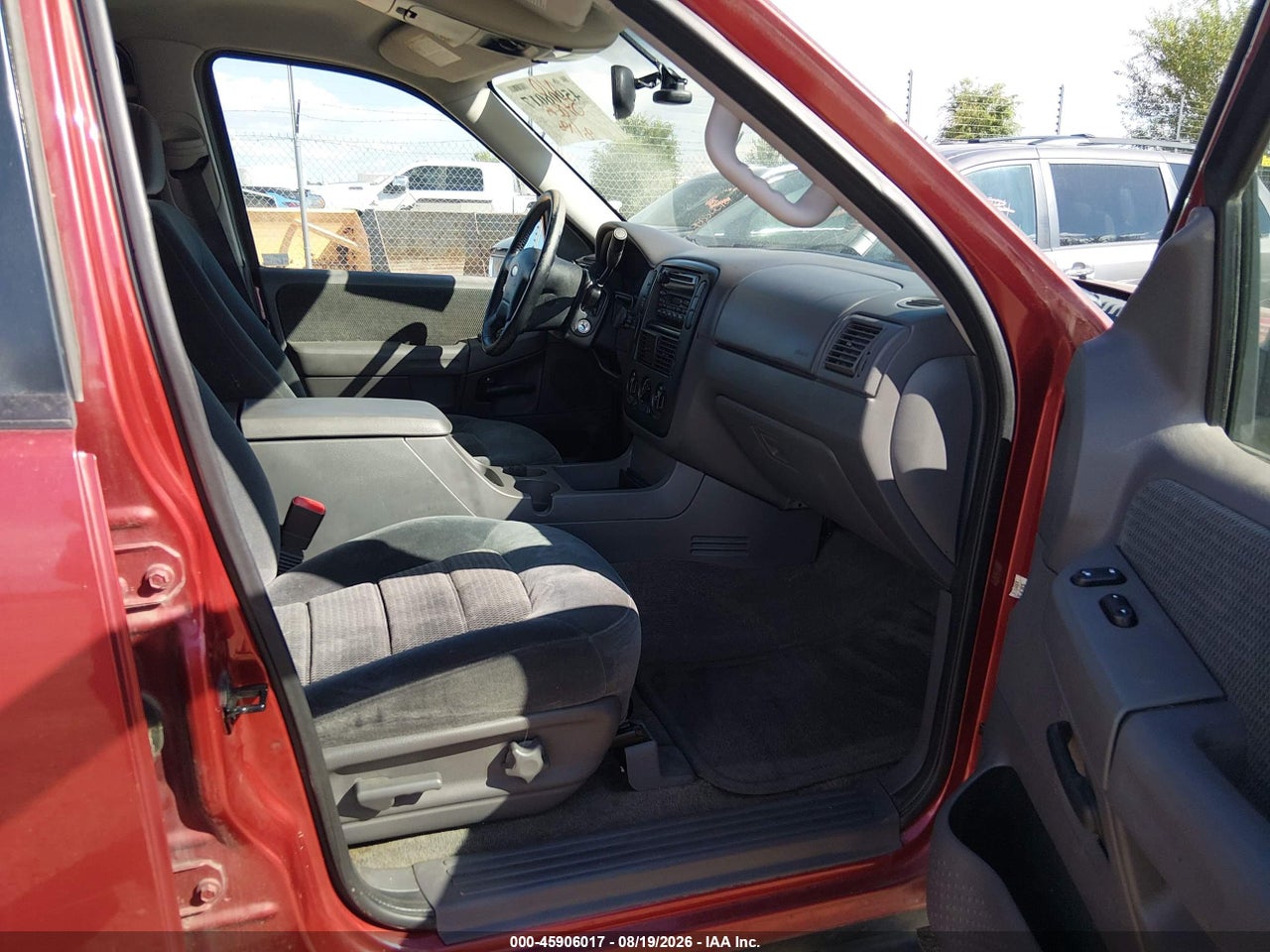 2002 FORD EXPLORER XLT · 5/11