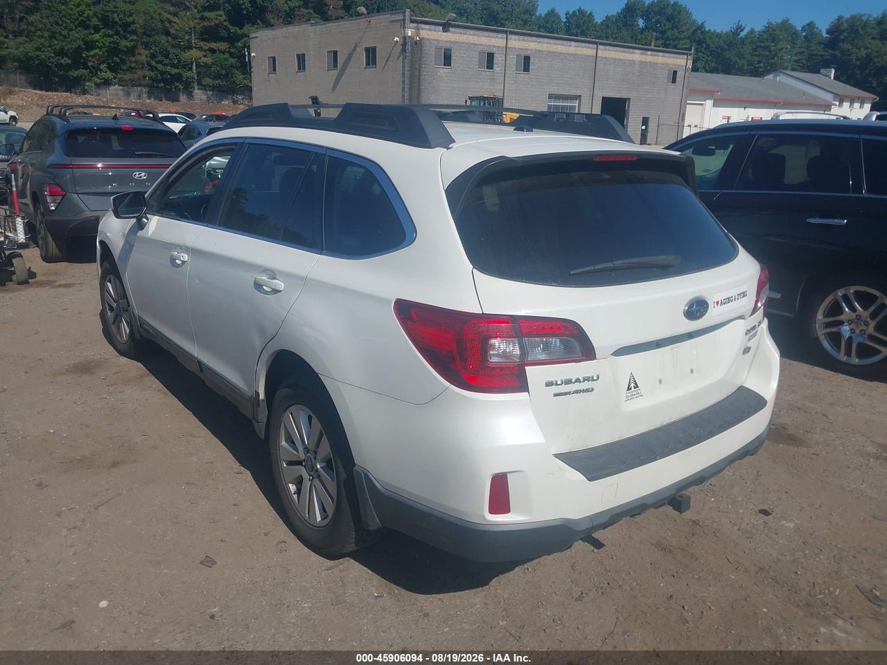2015 SUBARU OUTBACK 2.5I PREMIUM · 3/11