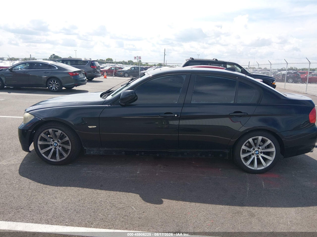 2011 BMW 328I   · 6/11