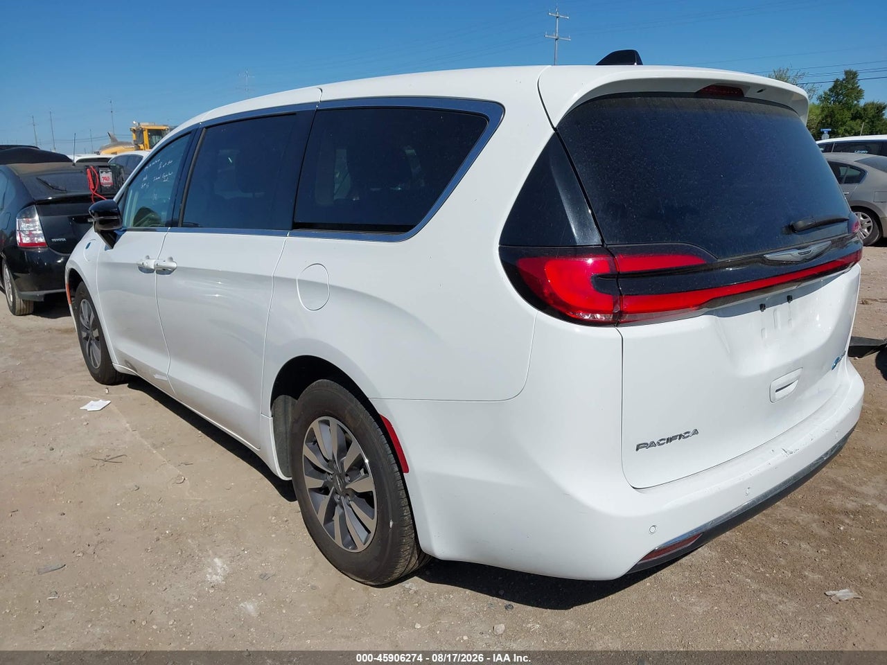 2024 CHRYSLER PACIFICA HYBRID SELECT · 3/11