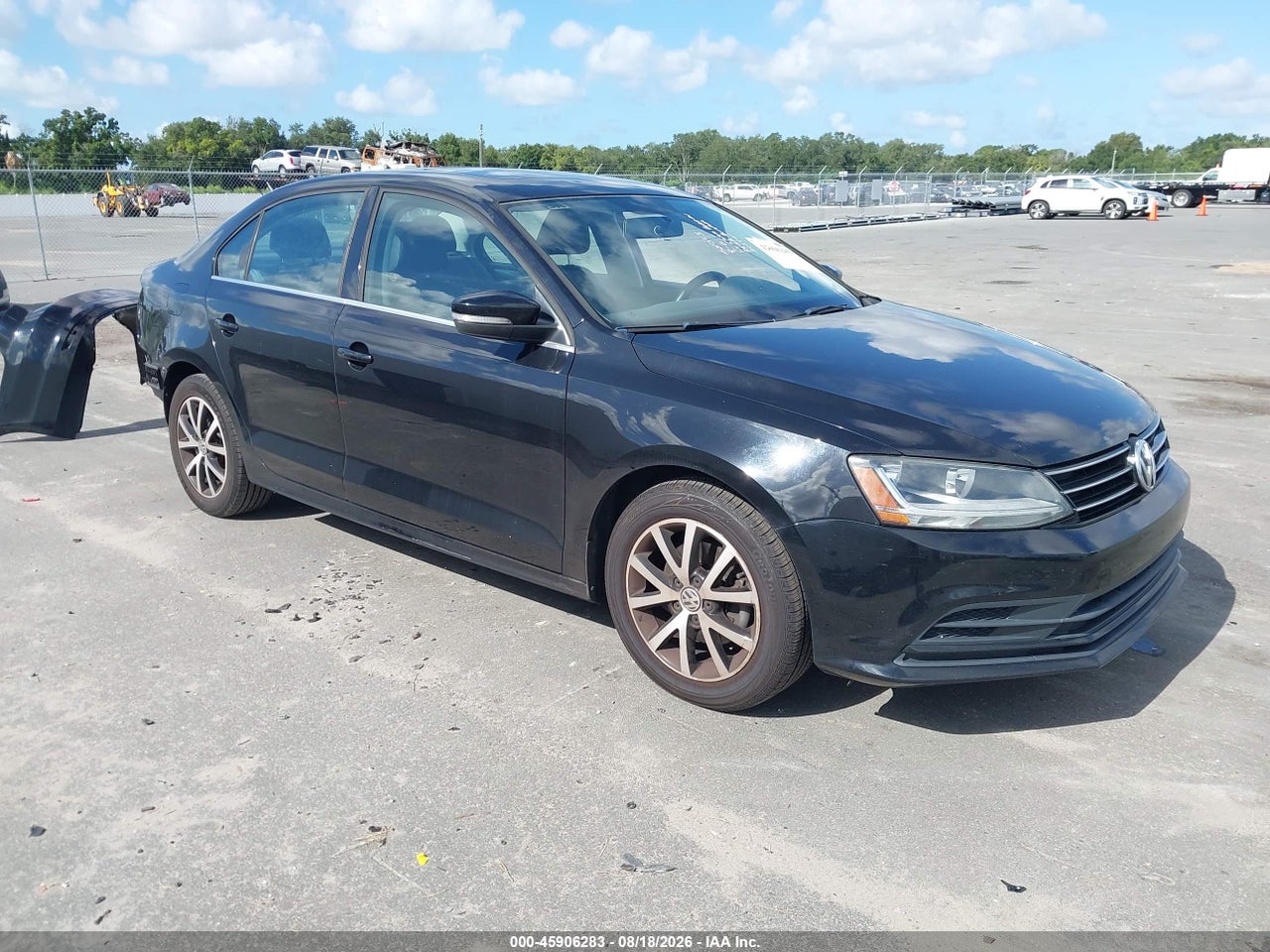 3VWDB7AJ5HM****** · 2017 VOLKSWAGEN JETTA 1.4T SE