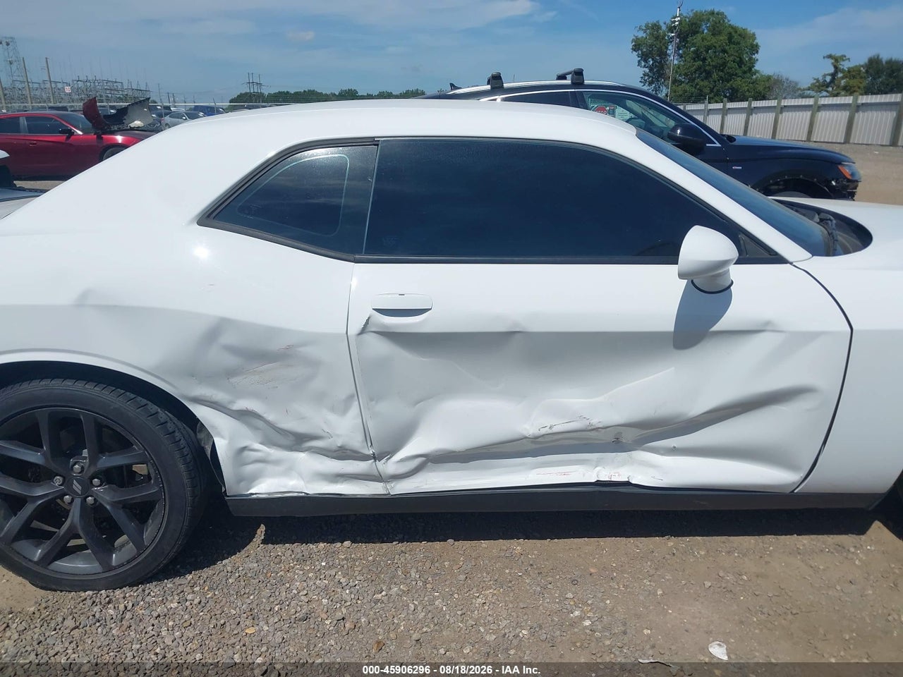 2022 DODGE CHALLENGER SXT · 6/11