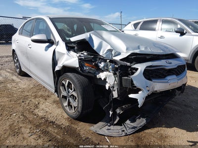 3KPF24AD4ME****** · 2021 KIA FORTE LXS