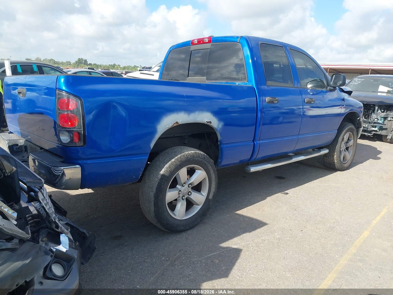 2005 DODGE RAM 1500 SLT/LARAMIE · 4/11