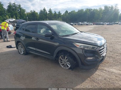 KM8J3CA41GU****** · 2016 HYUNDAI TUCSON SE