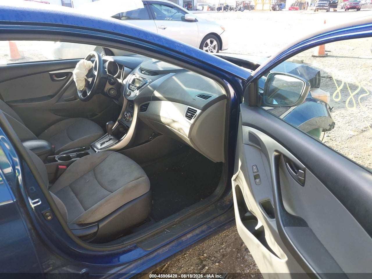 2013 HYUNDAI ELANTRA GLS · 5/10