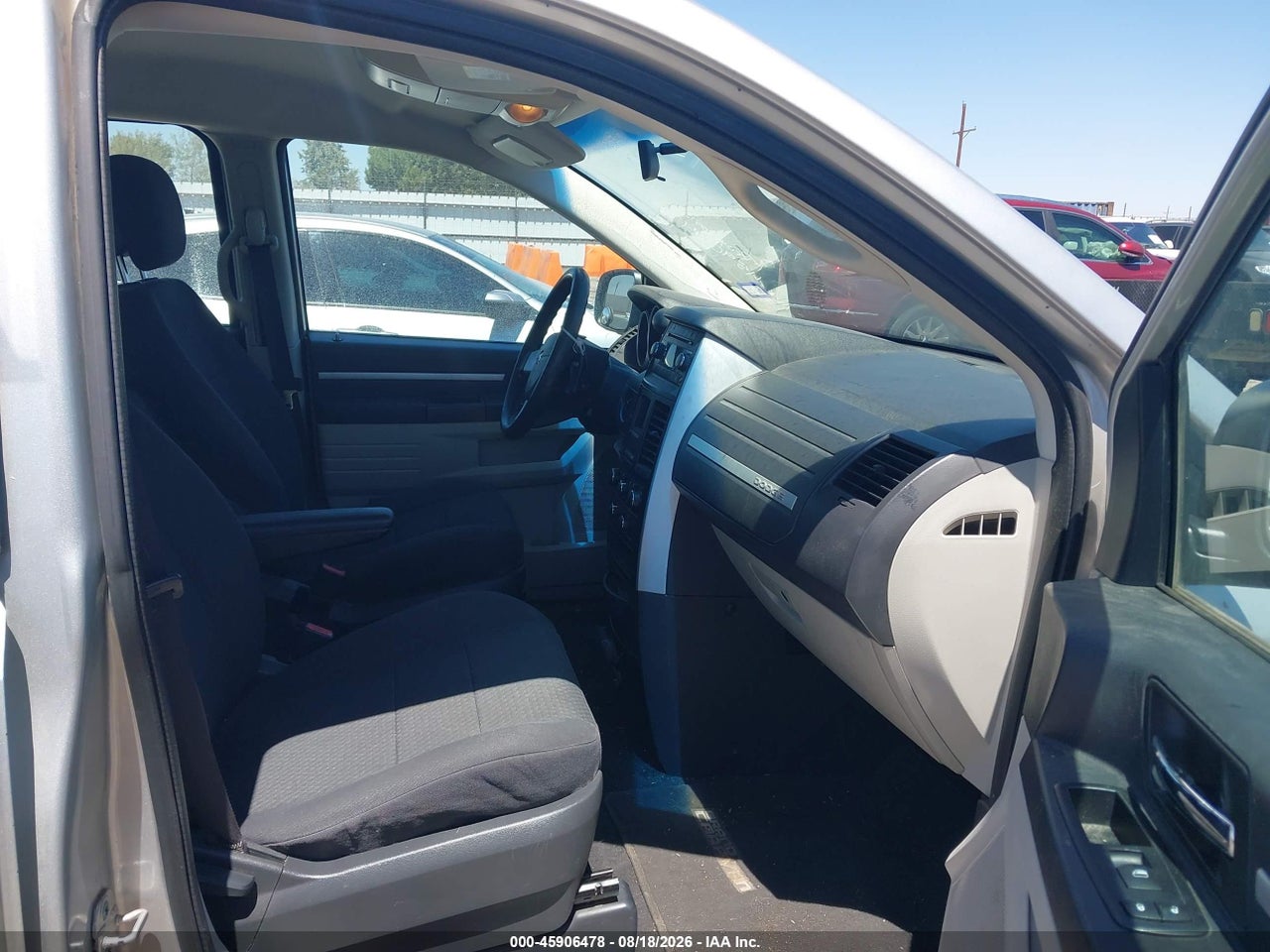 2010 DODGE GRAND CARAVAN SE · 5/11