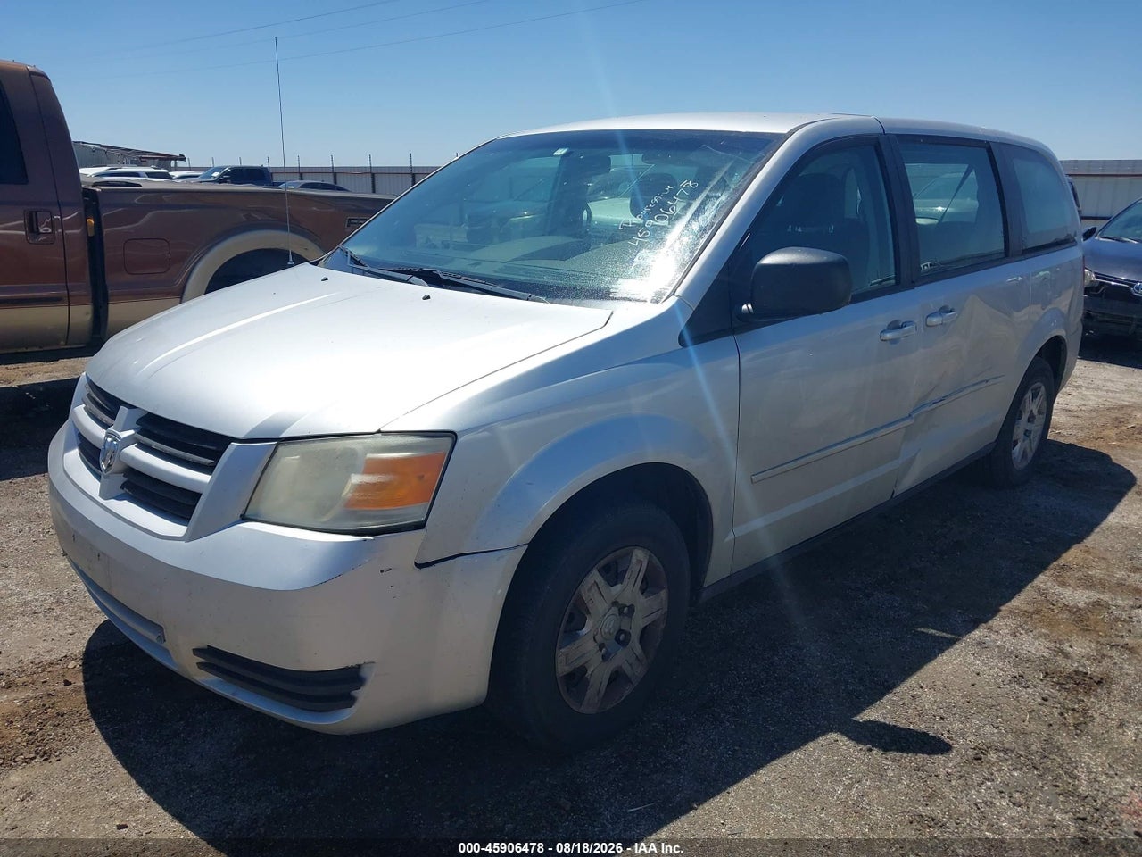 2010 DODGE GRAND CARAVAN SE · 2/11