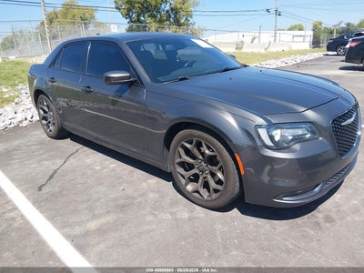 2C3CCABG0JH****** · 2018 CHRYSLER 300 300S