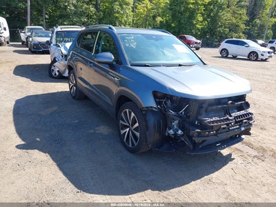 3VVEX7B27RM****** · 2024 VOLKSWAGEN TAOS 1.5T SE