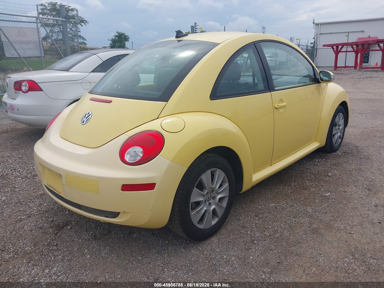 2009 VOLKSWAGEN NEW BEETLE 2.5L · 4/11