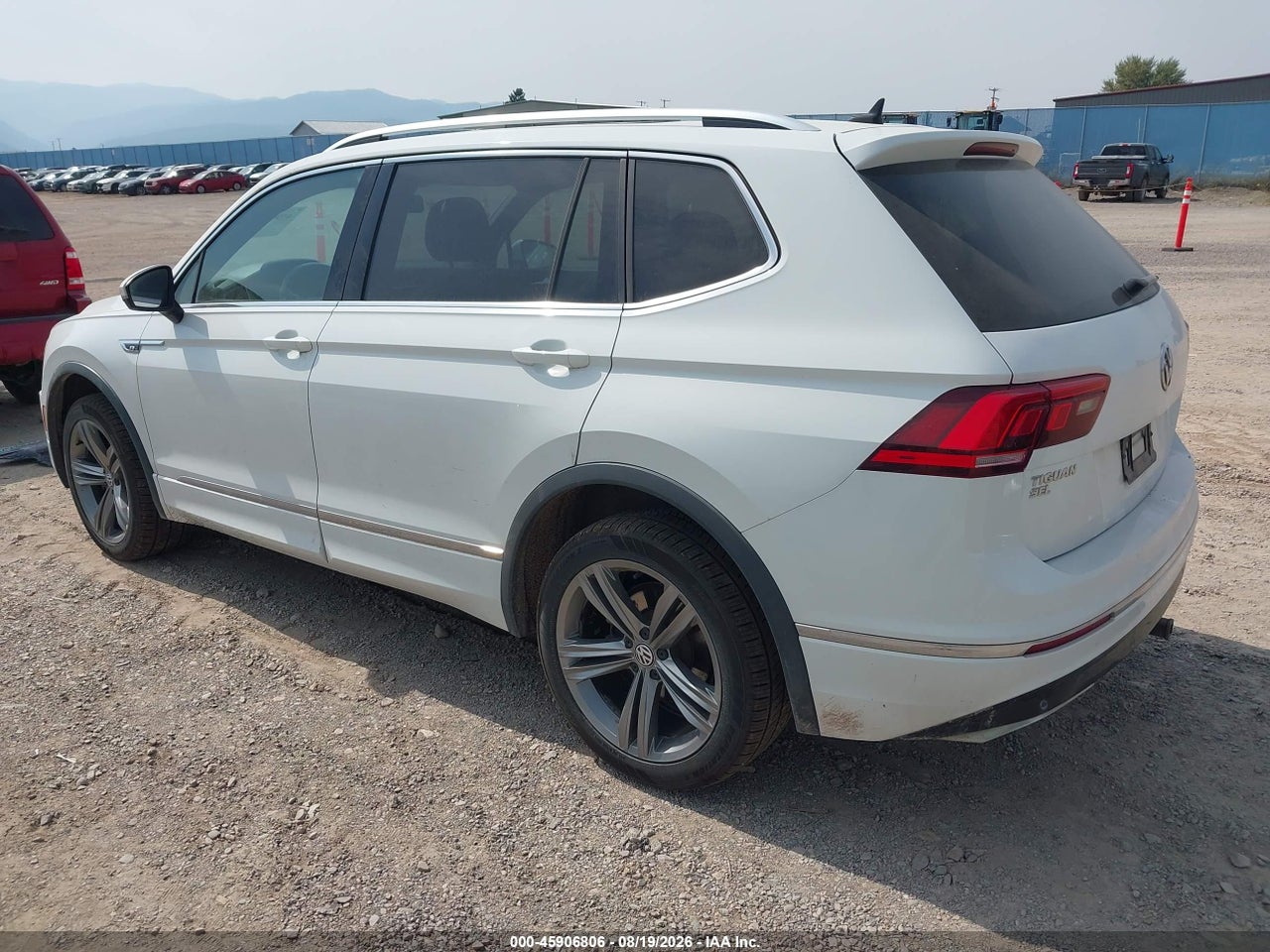 2018 VOLKSWAGEN TIGUAN 2.0T SE/2.0T SEL · 3/11