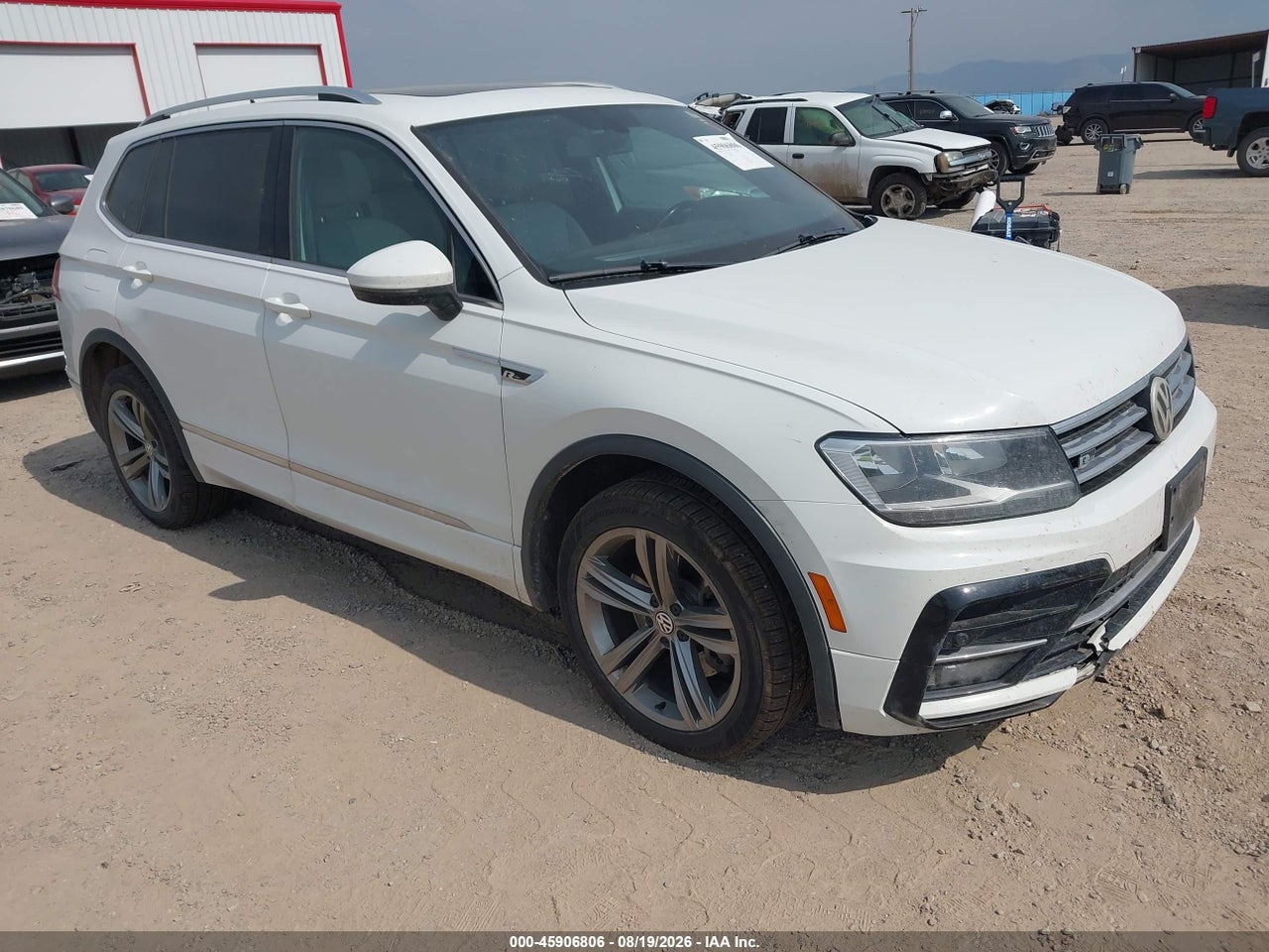 3VV2B7AX4JM****** · 2018 VOLKSWAGEN TIGUAN 2.0T SE/2.0T SEL