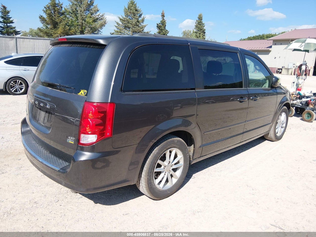 2016 DODGE GRAND CARAVAN SXT · 4/11