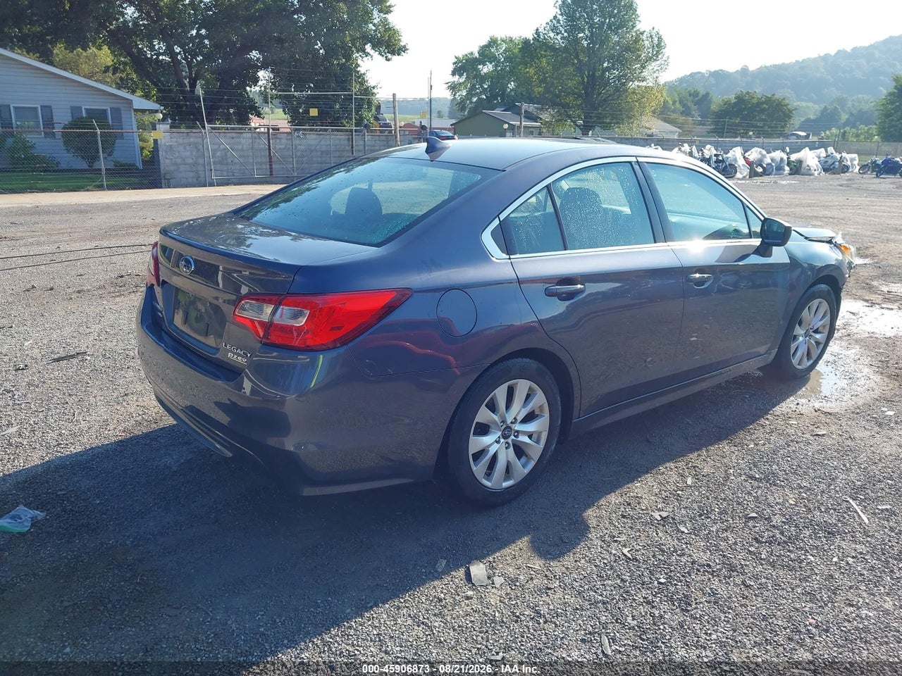 2017 SUBARU LEGACY 2.5I PREMIUM · 4/11