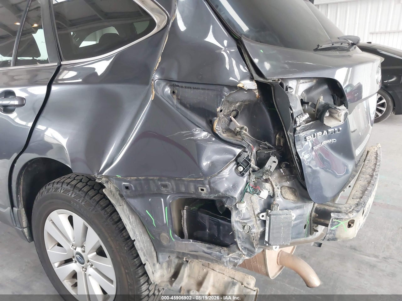 2017 SUBARU OUTBACK 2.5I PREMIUM · 6/11