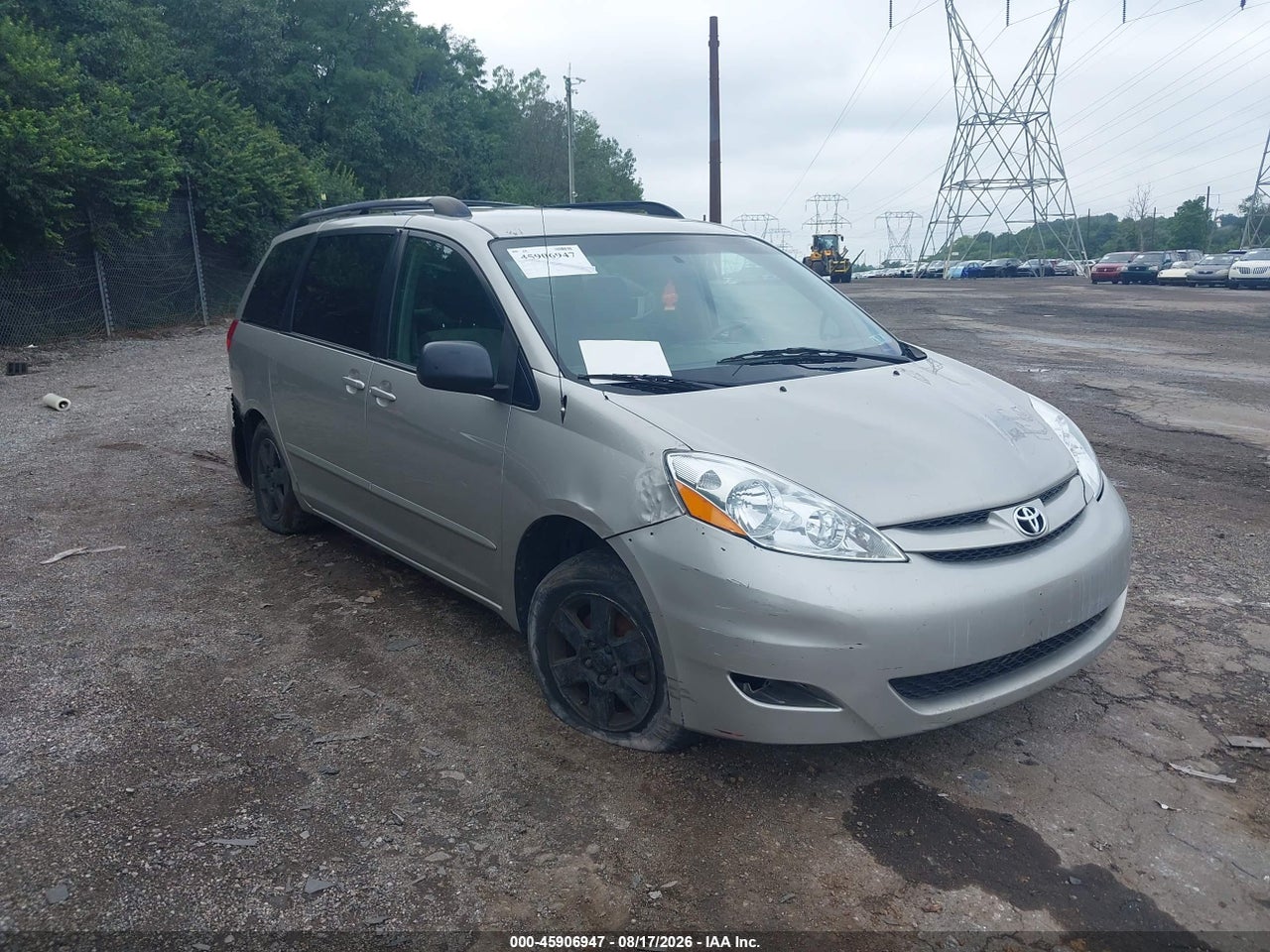5TDZK23C99S****** · 2009 TOYOTA SIENNA LE