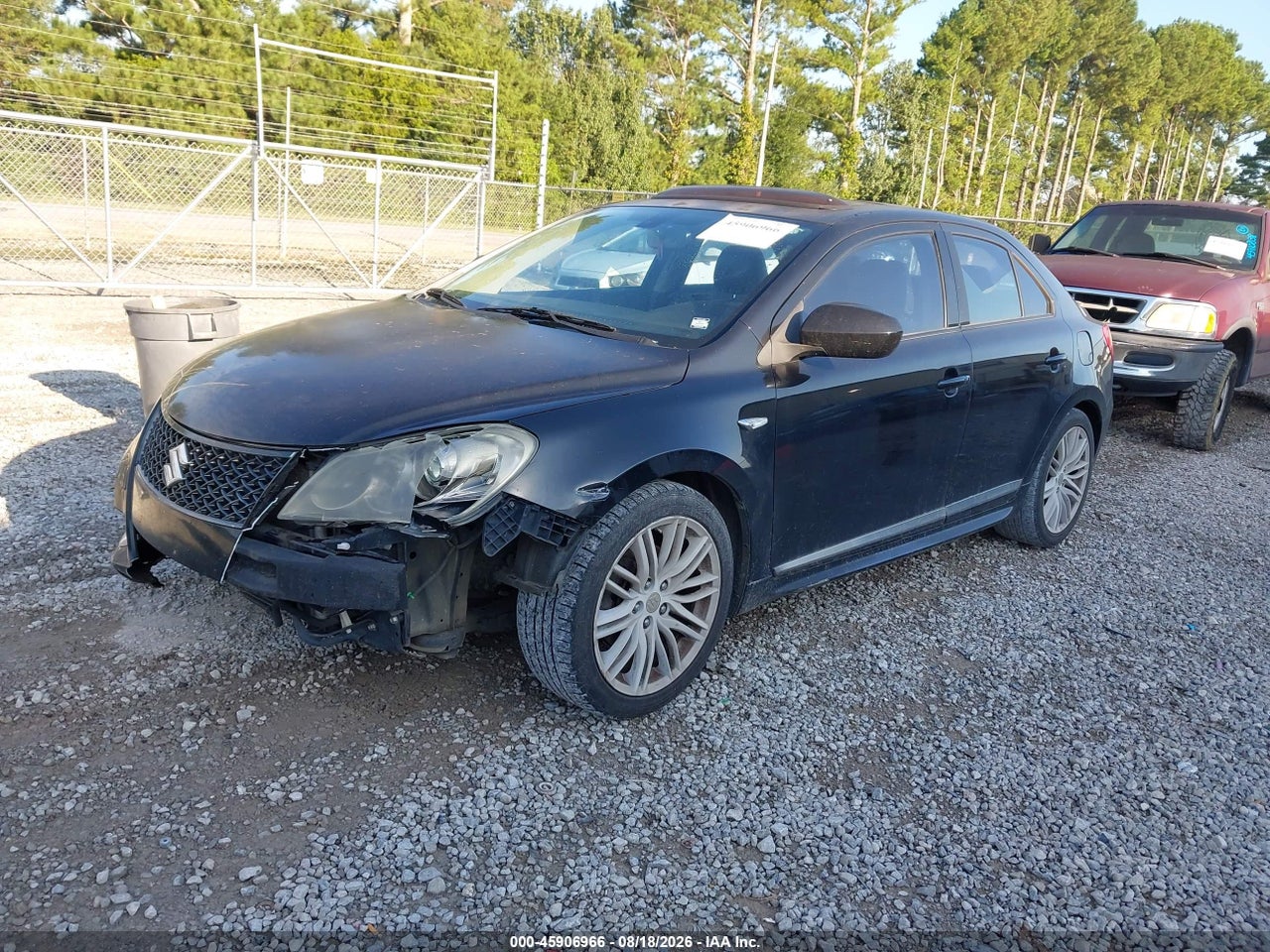 2012 SUZUKI KIZASHI SPORT SLS · 2/11