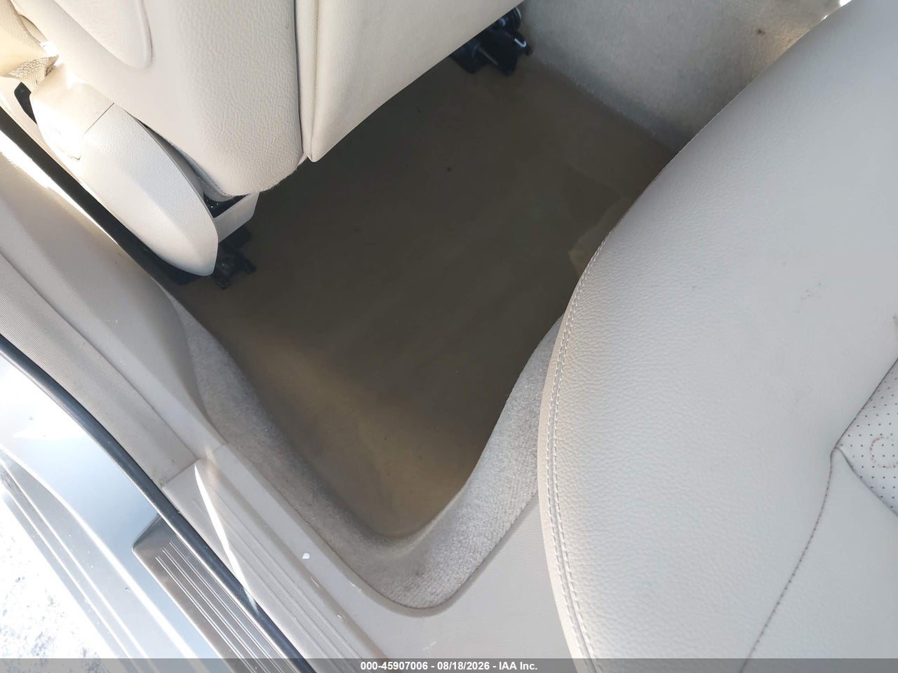 2012 MERCEDES-BENZ E 350   · 6/11