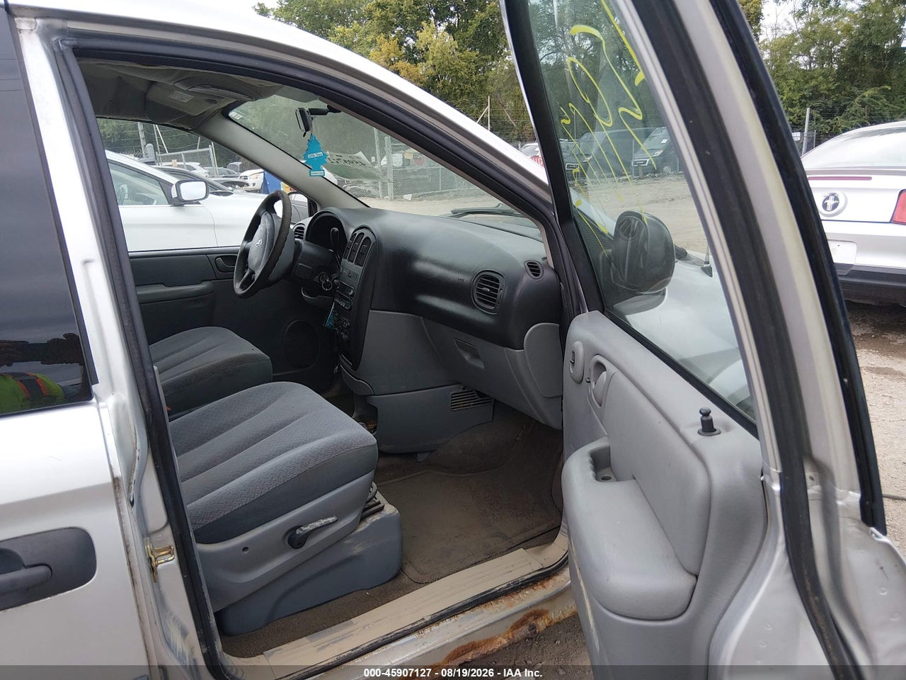 2006 DODGE GRAND CARAVAN SE · 5/11
