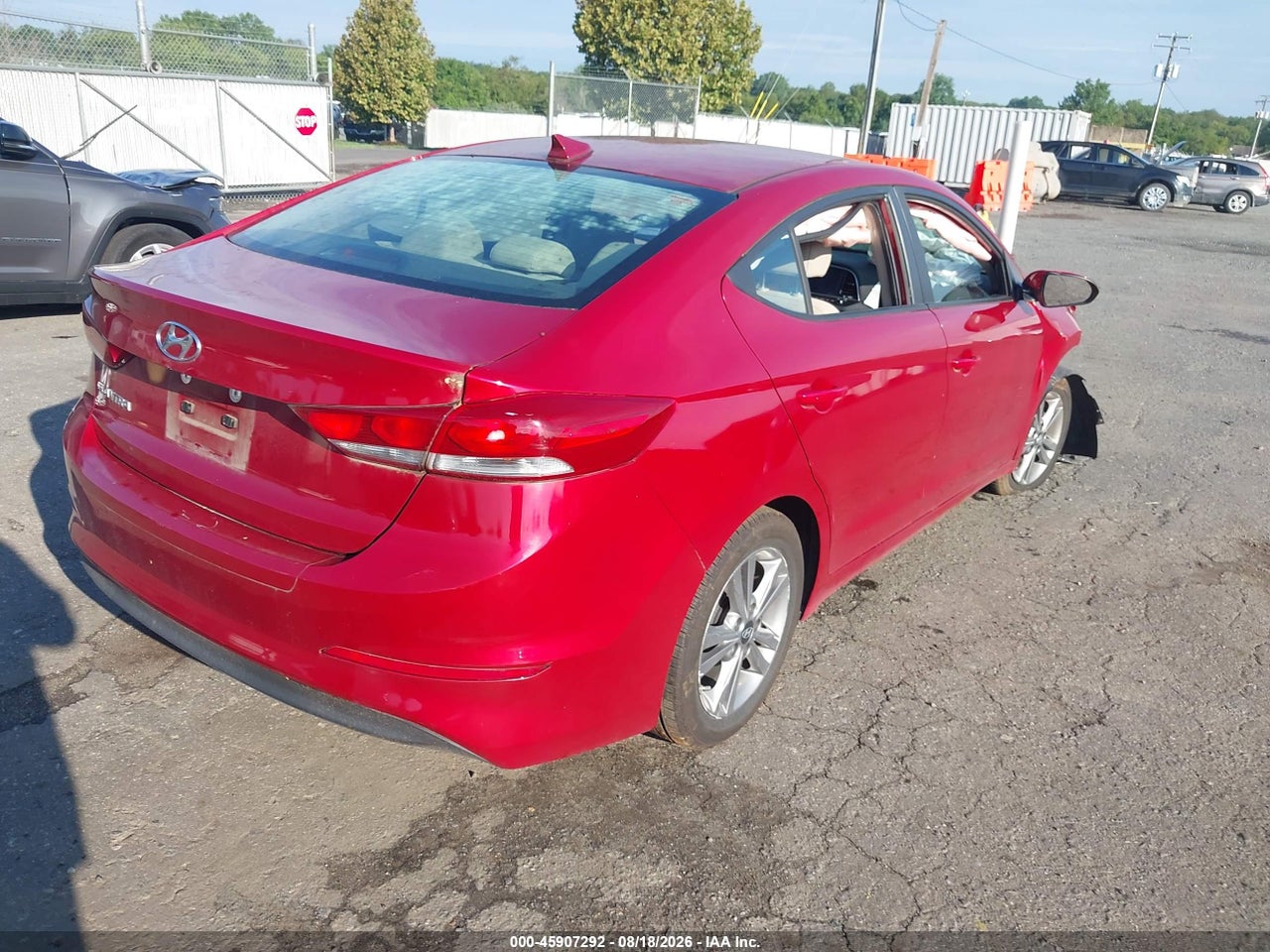 2017 HYUNDAI ELANTRA SE · 4/11