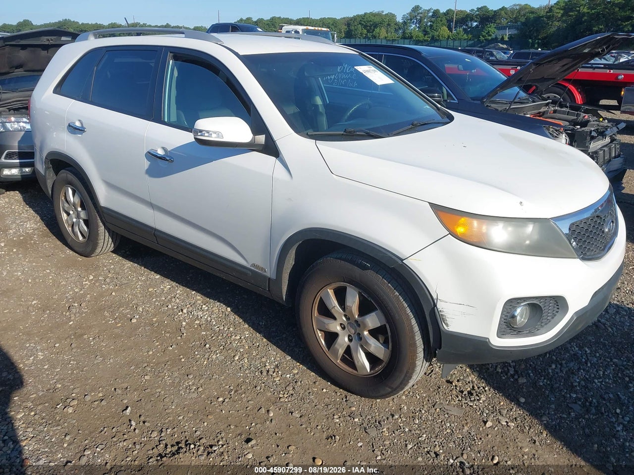 5XYKTCA14BG****** · 2011 KIA SORENTO LX