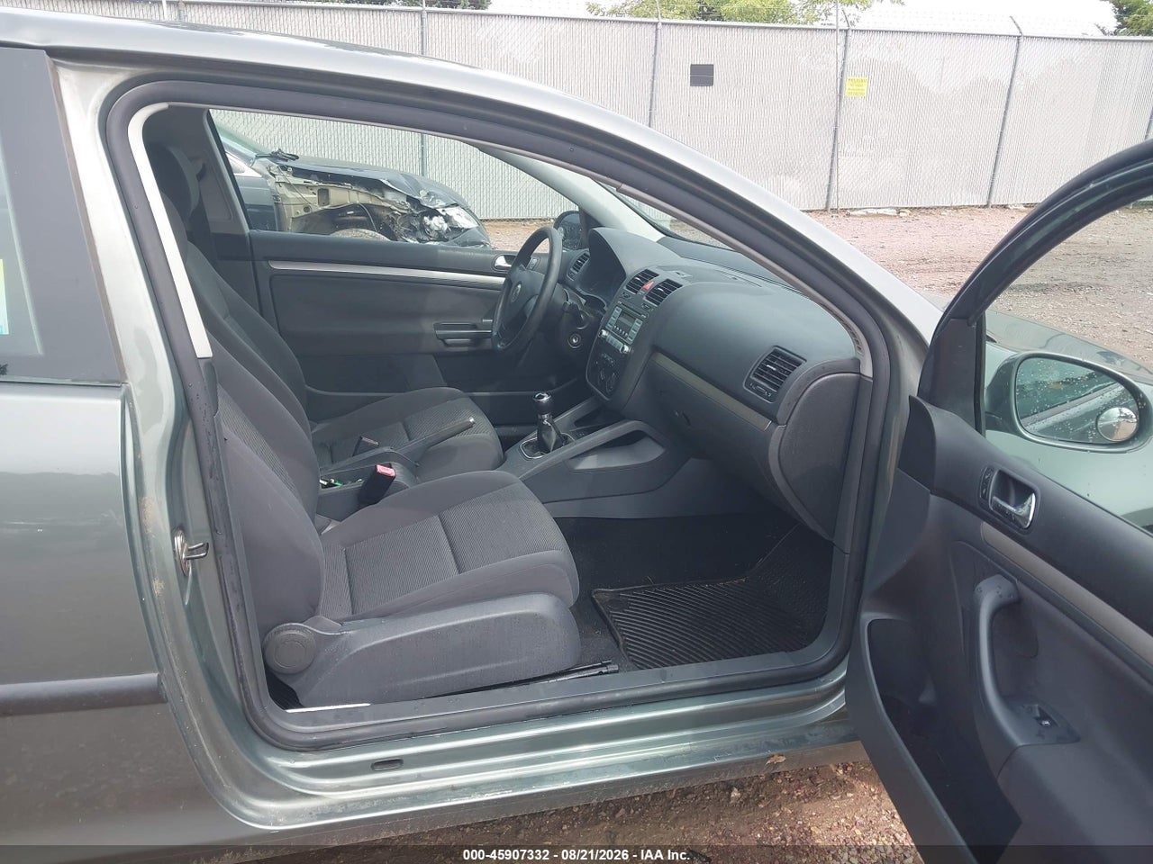 2008 VOLKSWAGEN RABBIT S · 5/11