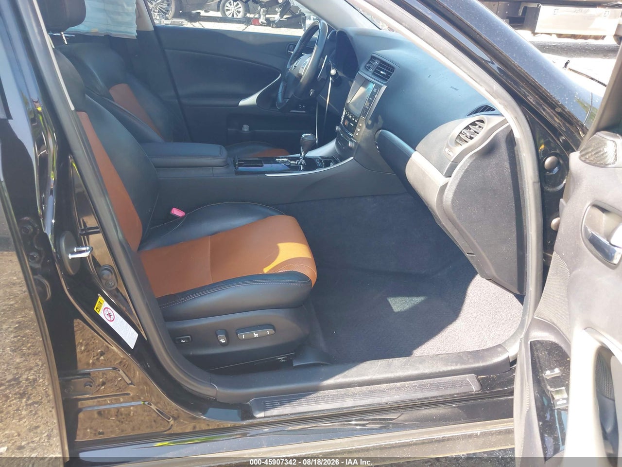 2013 LEXUS IS 250 · 5/11