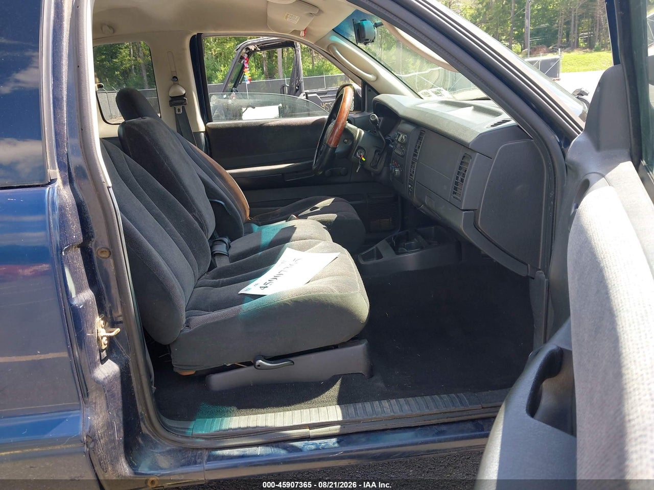 2001 DODGE DAKOTA SLT/SPORT · 5/11