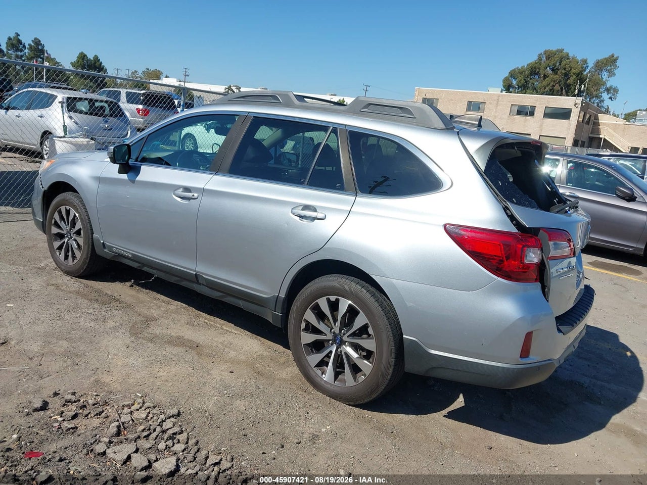 2017 SUBARU OUTBACK 2.5I LIMITED · 3/11