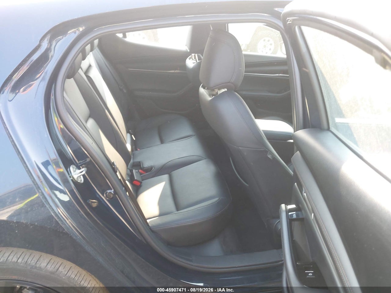 JM1BPAKMXS1****** · 2025 MAZDA MAZDA3 2.5 S SELECT SPORT · 8/11