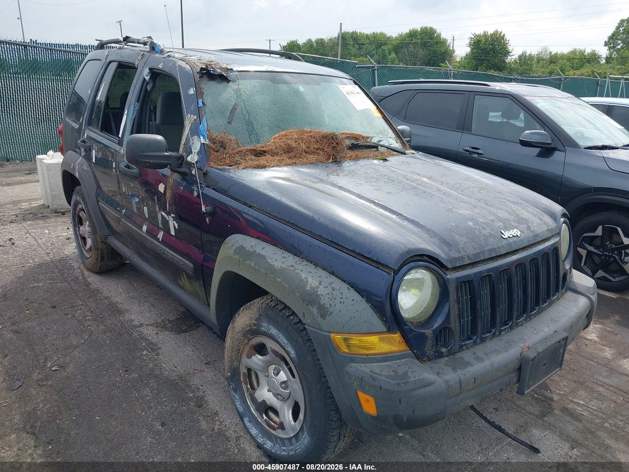 1J4GL48K47W****** · 2007 JEEP LIBERTY SPORT