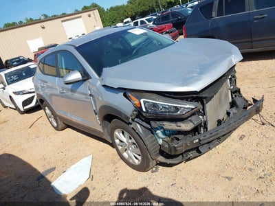 KM8J2CA41KU****** · 2019 HYUNDAI TUCSON SE